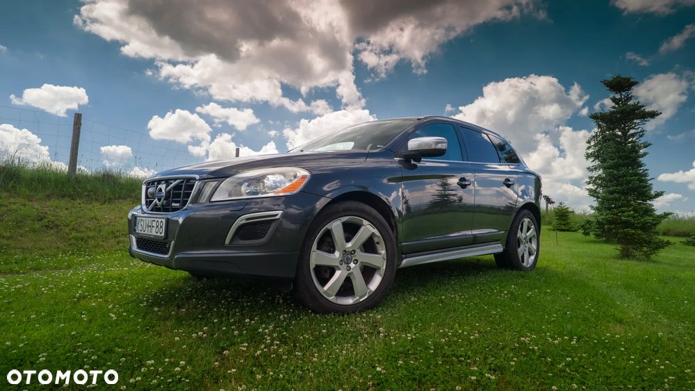Volvo XC 60 2.4D AWD R-Design - 1