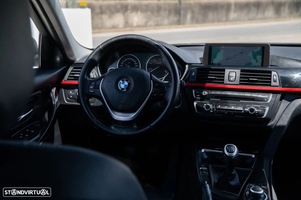 BMW 318 d Blue Performance Sport Line - 13