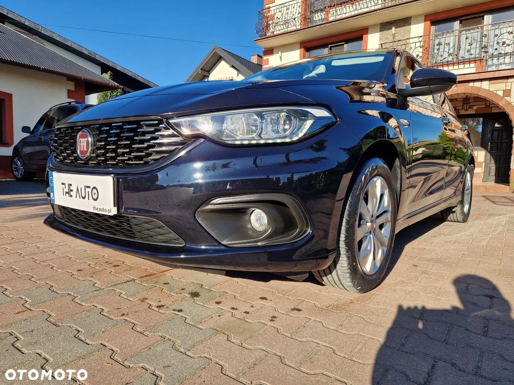 Fiat Tipo 1.4 16v Lounge EU6d - 2