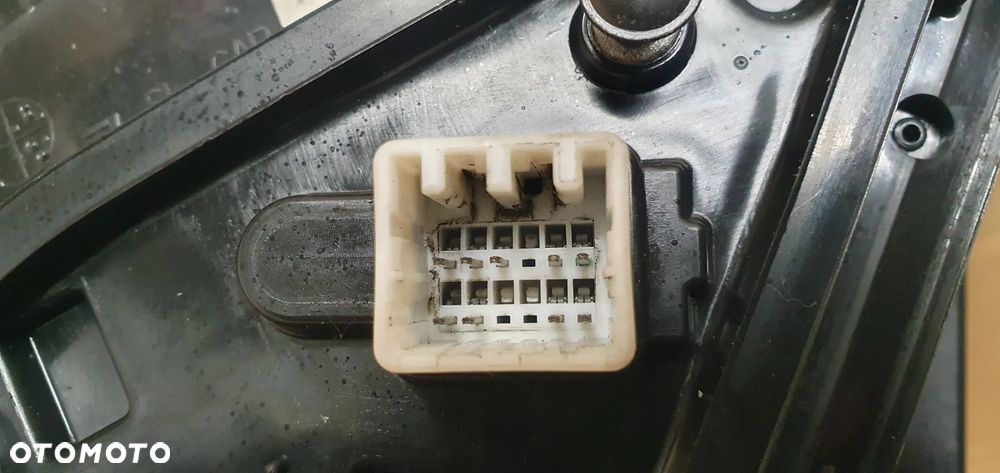 Lusterko prawe elektryczne 9 PIN KIA Sportage III 3 UK 9S - 8