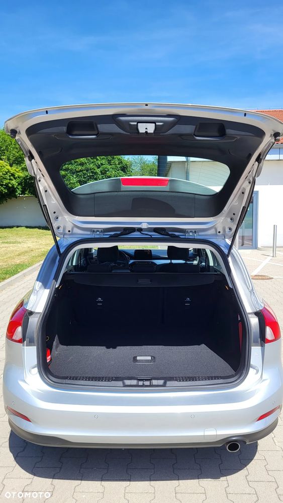 Ford Focus 1.5 EcoBlue Connected - 29