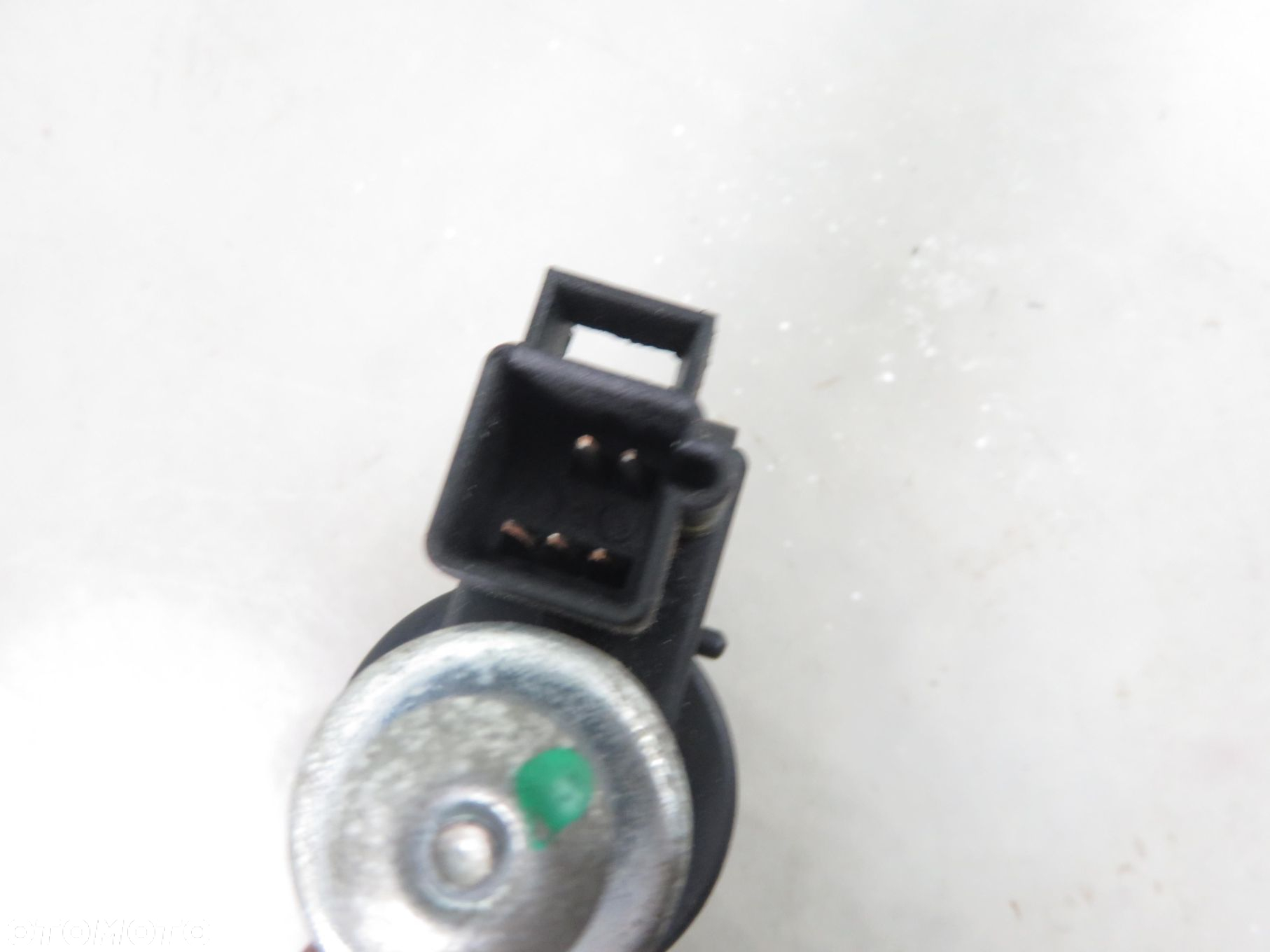 ZAWÓR MAGNETYCZNY SKRZYNI HUMMER HUMMER H2 7298047 6.0 - 7