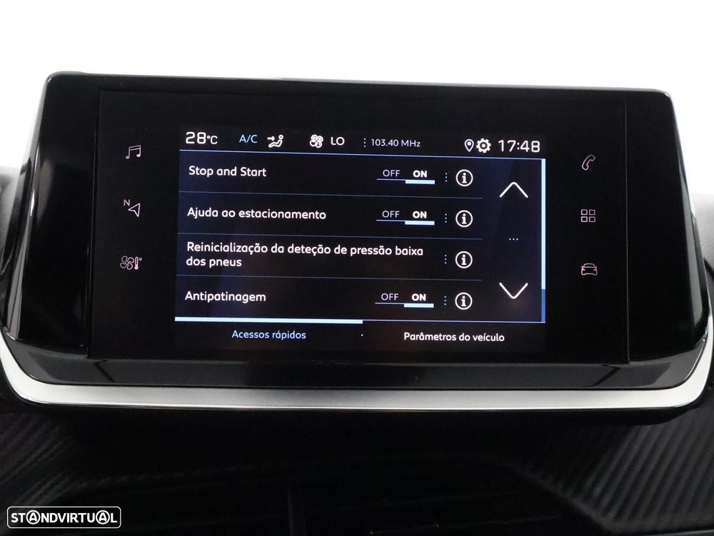 Peugeot 208 1.2 PureTech Allure EAT8 - 21
