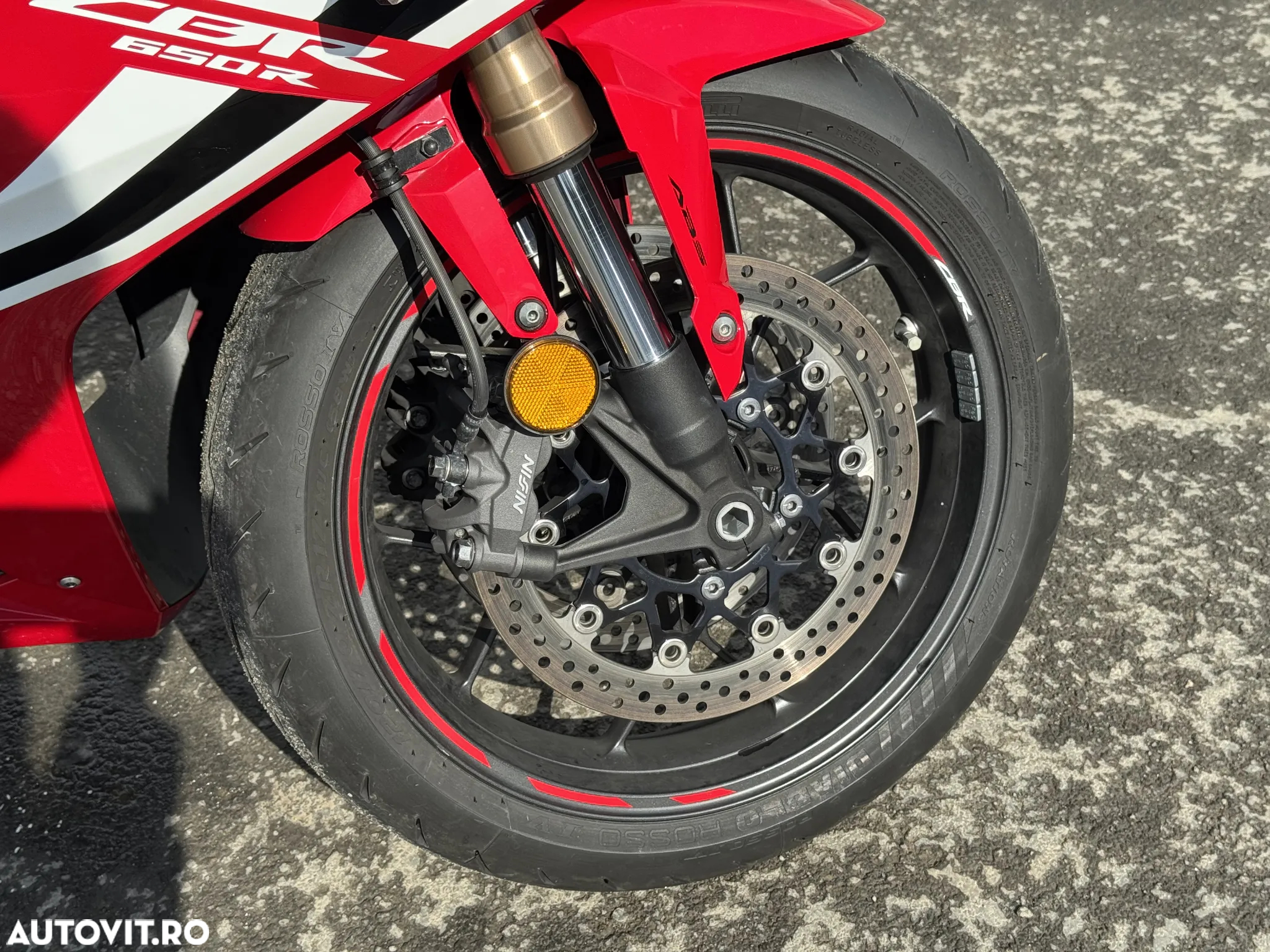 Honda CBR 650R - 11
