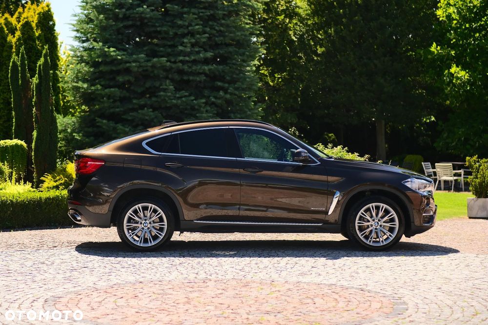 BMW X6 xDrive50i - 6