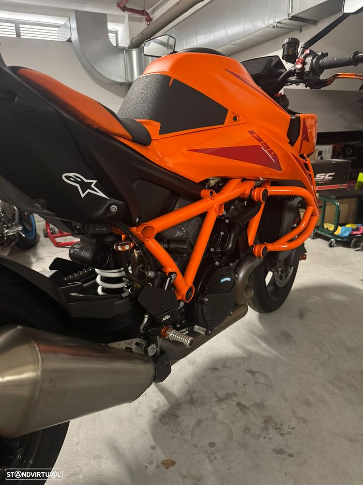 KTM 1390 Super Duke R - 8