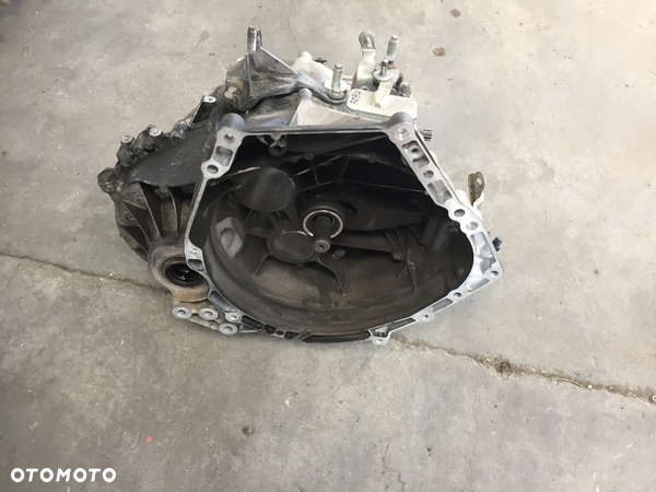 MAZDA 6 14R 2.2 TD SKRZYNIA BIEGÓW D6010