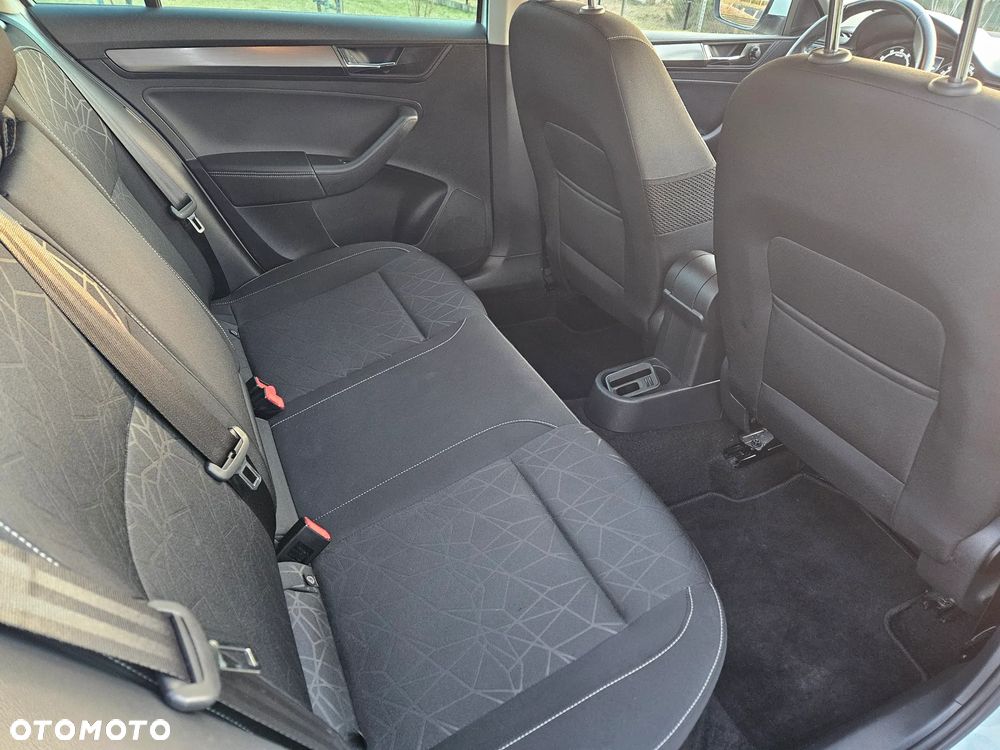 Skoda RAPID 1.0 TSI Clever - 26