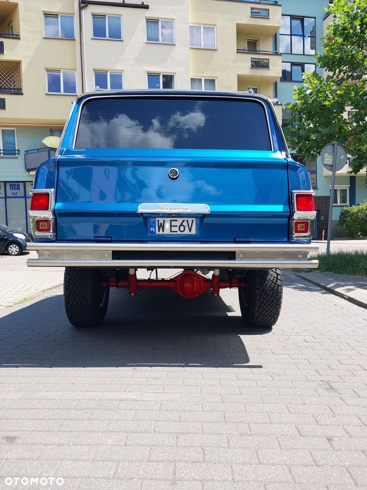 Jeep Wagoneer - 7