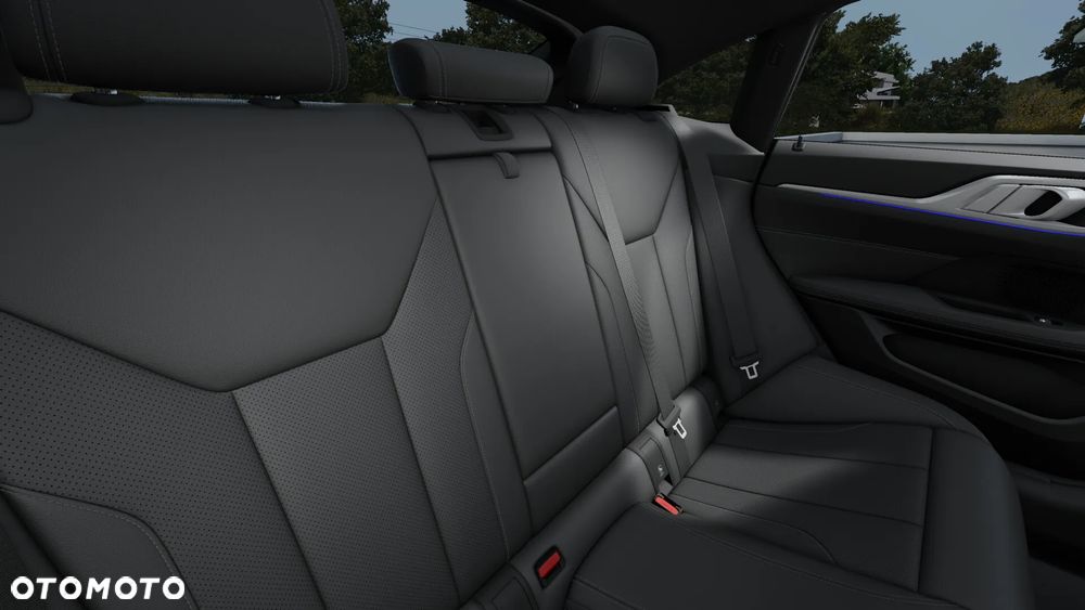BMW i4 - 8