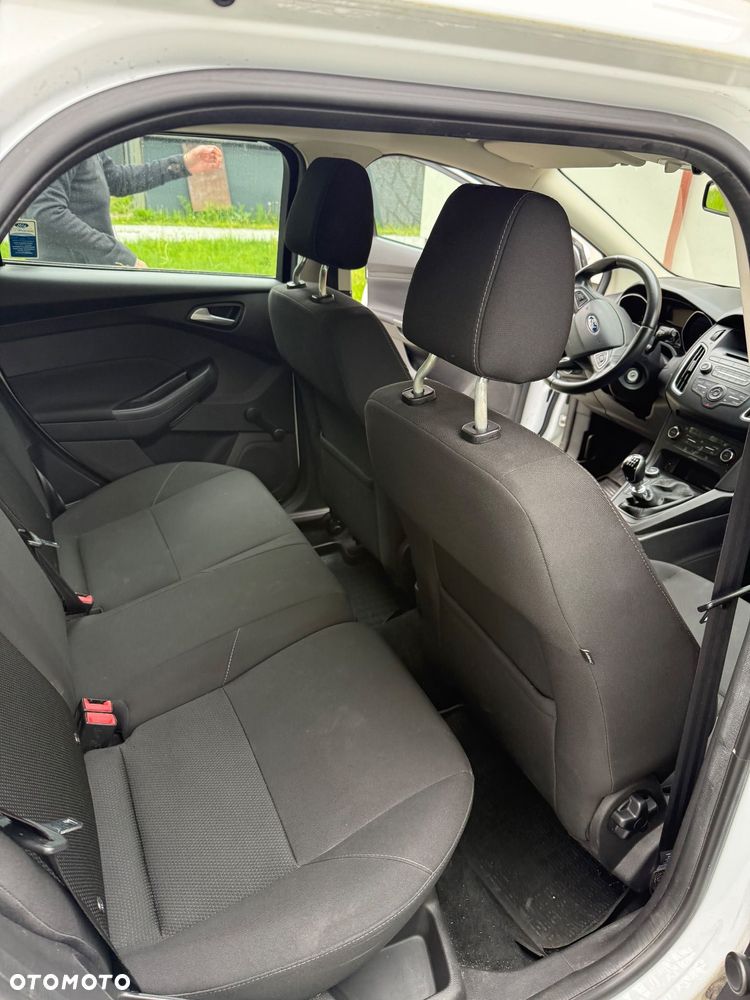 Ford Focus 1.6 TDCi Edition - 8