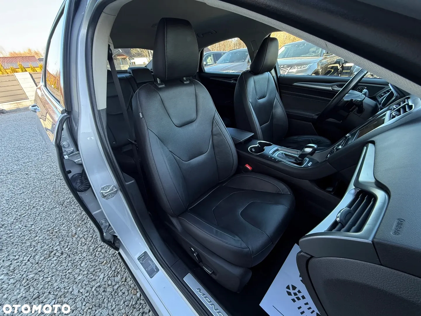Ford Mondeo 2.0 TDCi Titanium PowerShift - 33