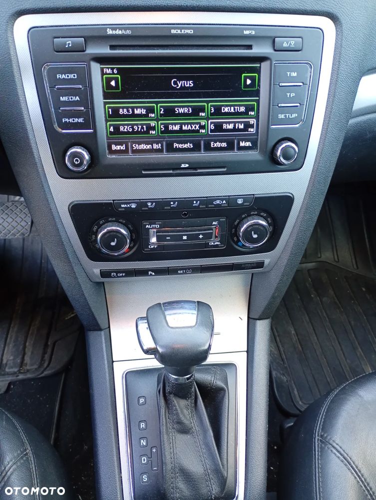 Skoda Octavia 1.6 TDI Ambiente DSG - 17