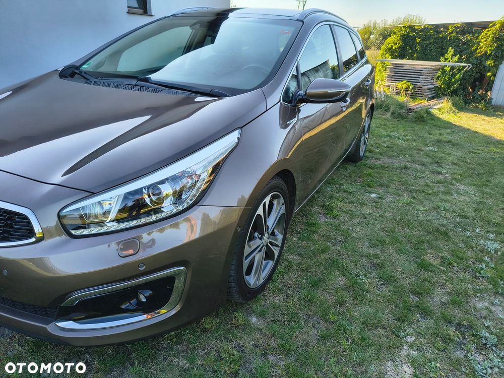 Kia Ceed 1.6 CRDi 136 ISG Platinum Edition - 5