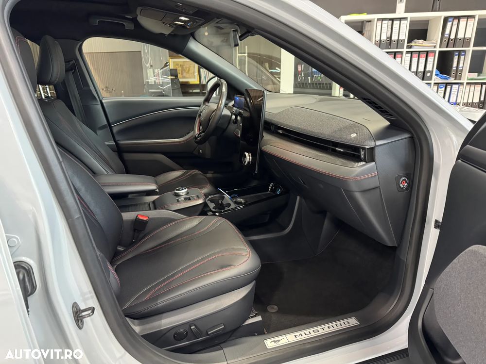 Ford Mustang Mach-E AWD Extended Range 258 kW Premium - 11