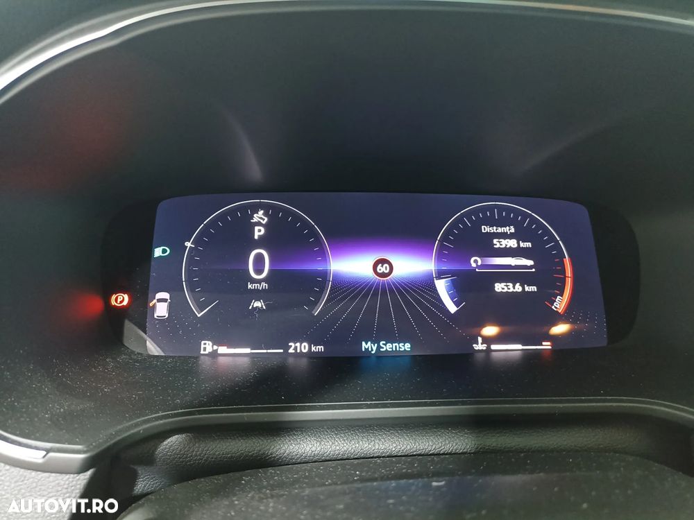 Renault Megane TCe 140 EDC GPF Techno - 11