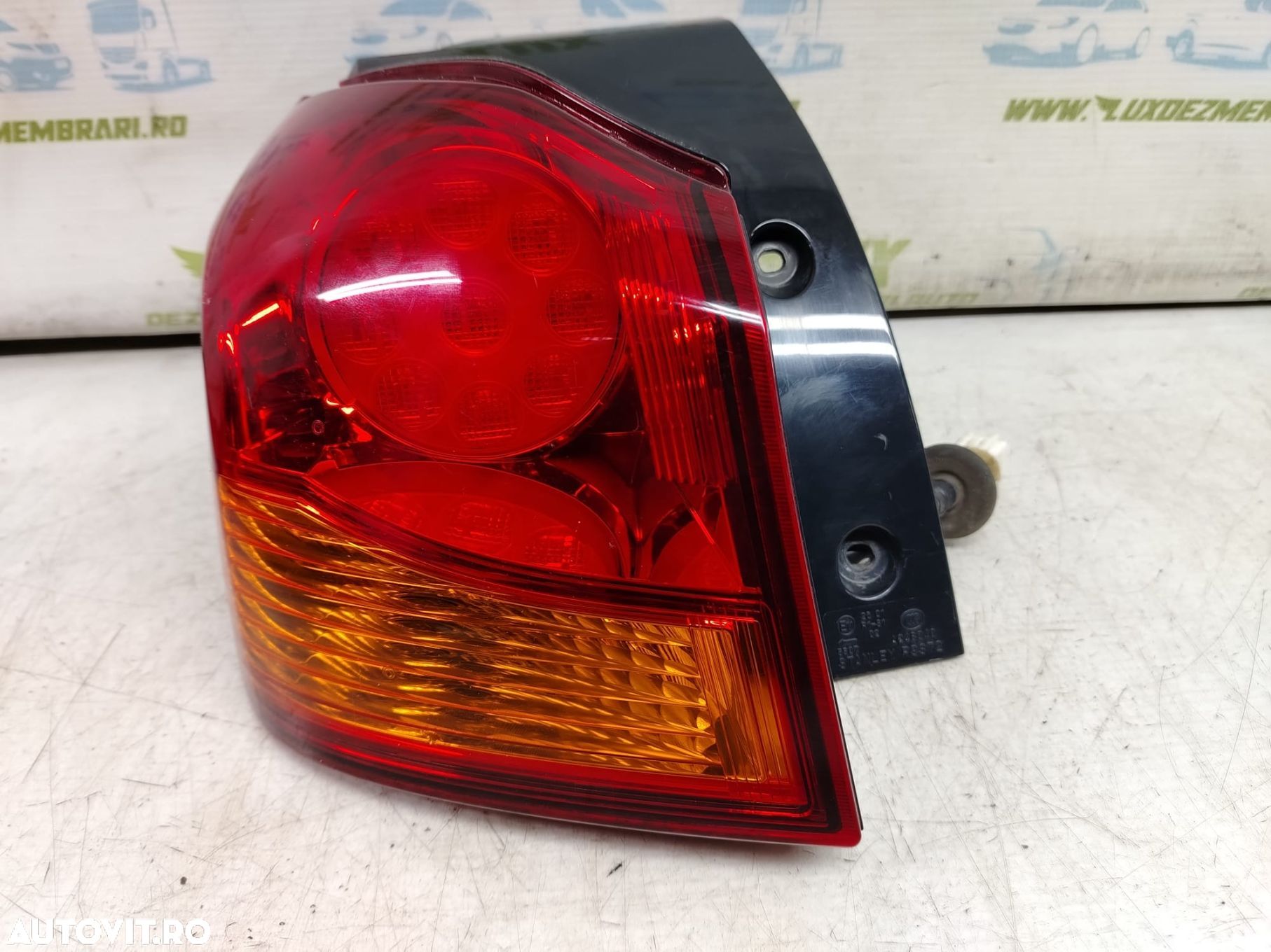 Stop stanga Stanley p9372 Mitsubishi ASX 1 [2010 - 2012] 1.8 di-d 4N1 - 1
