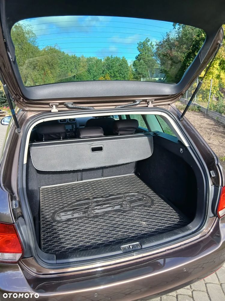 Volkswagen Golf - 10