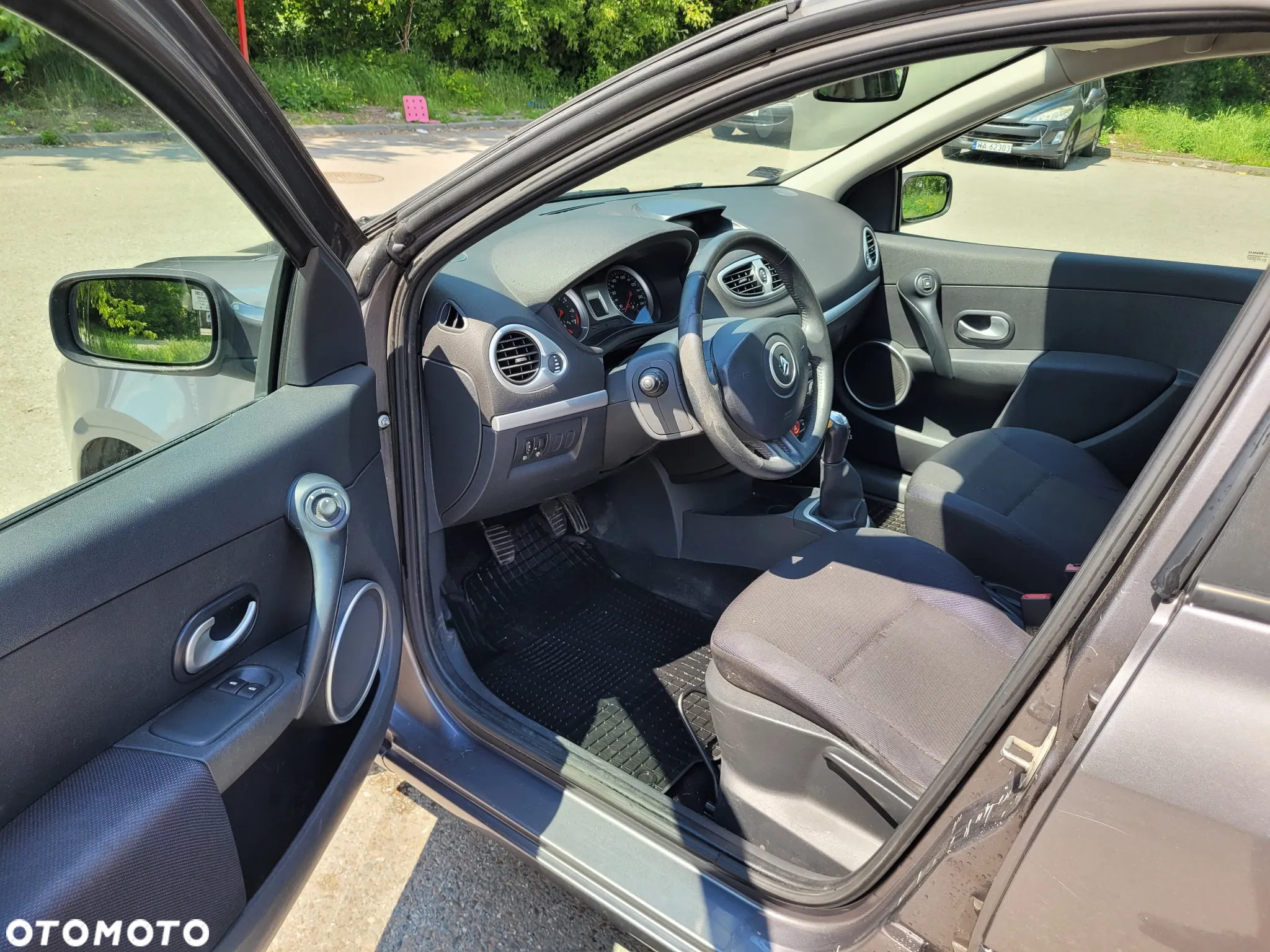 Renault Clio - 9