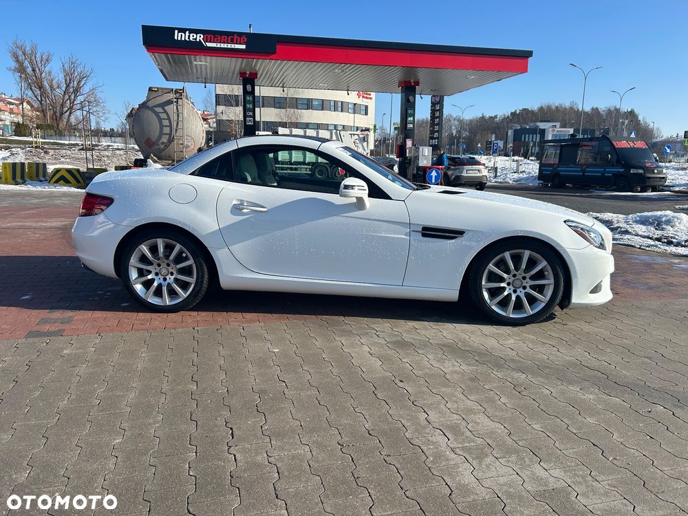 Mercedes-Benz SLC 300 9G-TRONIC - 3