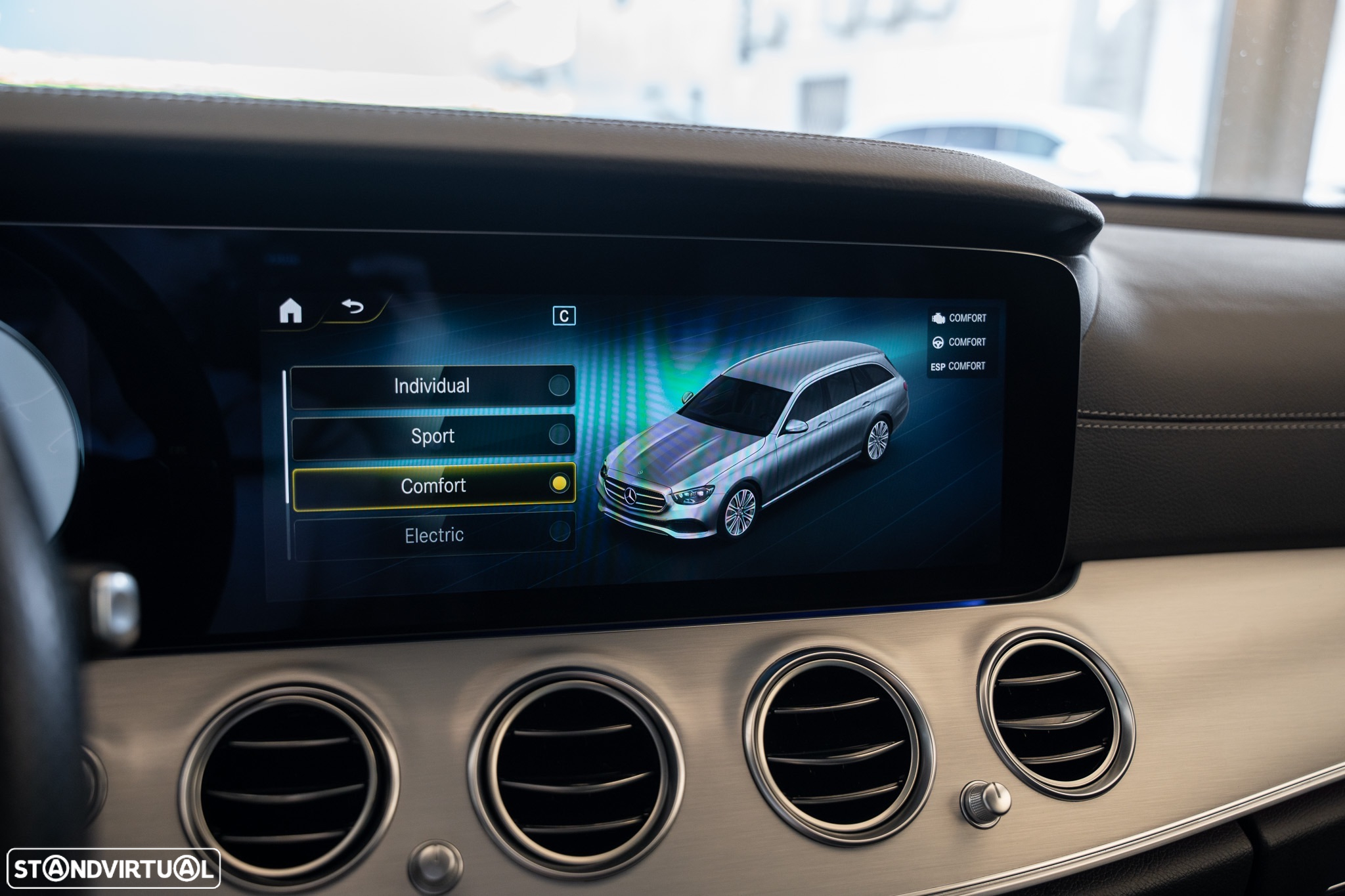 Mercedes-Benz E 300 de AMG Line 4Matic - 20