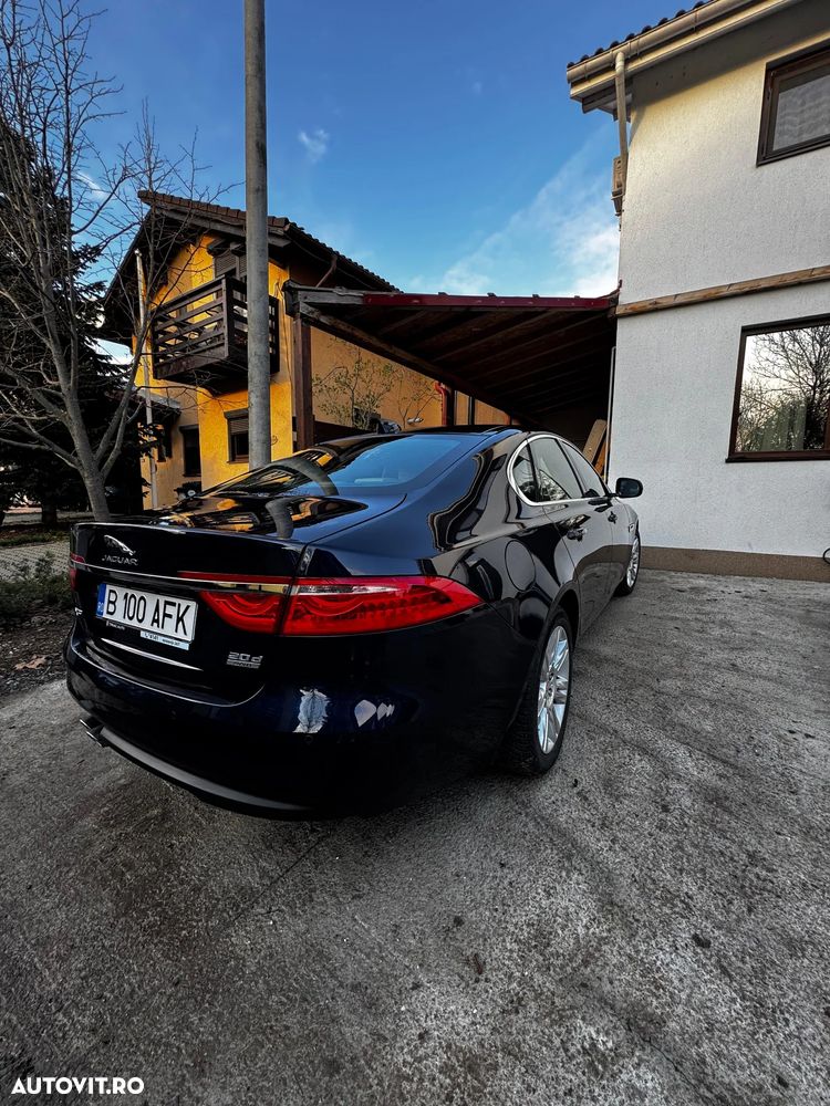 Jaguar XF 20d AWD Prestige - 3