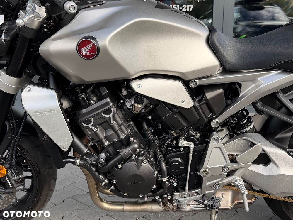 Honda CB - 33