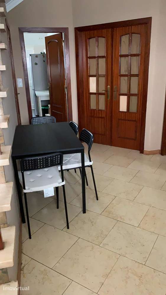 1 Quarto individual mobiliado em moradia em banda com internet - Grande imagem: 4/13