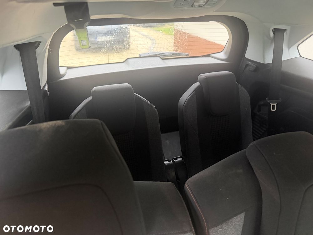 Peugeot 5008 BlueHDi 120 Active - 14