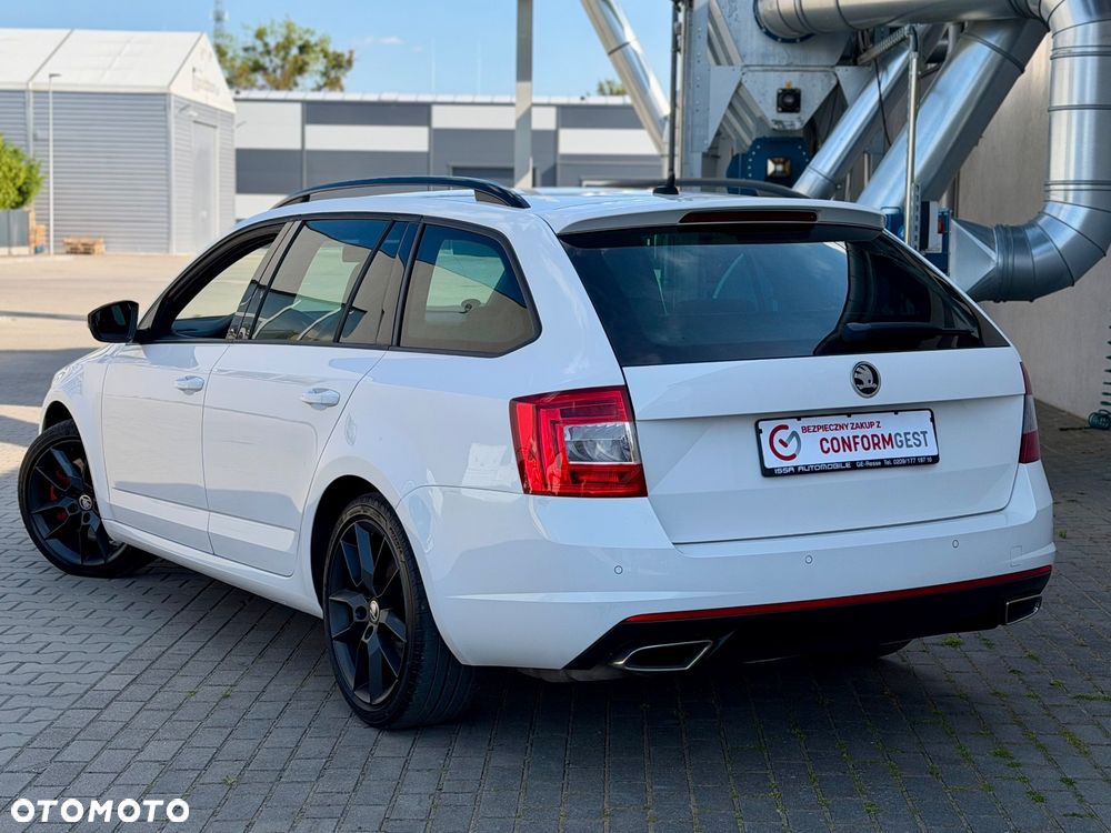 Skoda Octavia 2.0 TDI DSG RS - 3