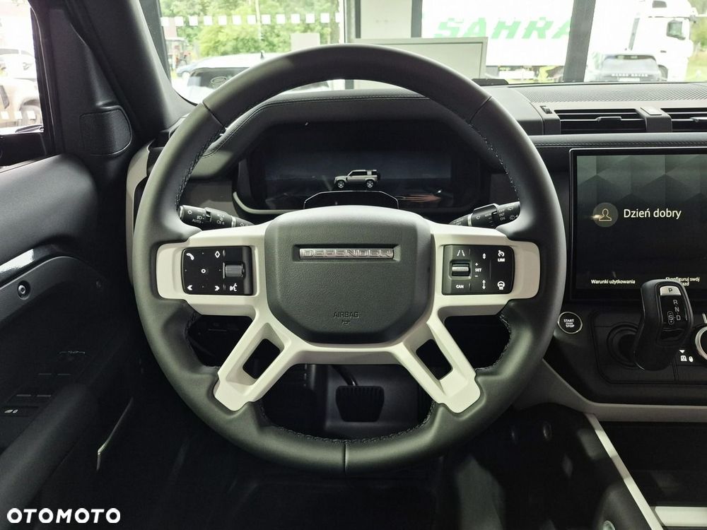 Land Rover Defender - 20
