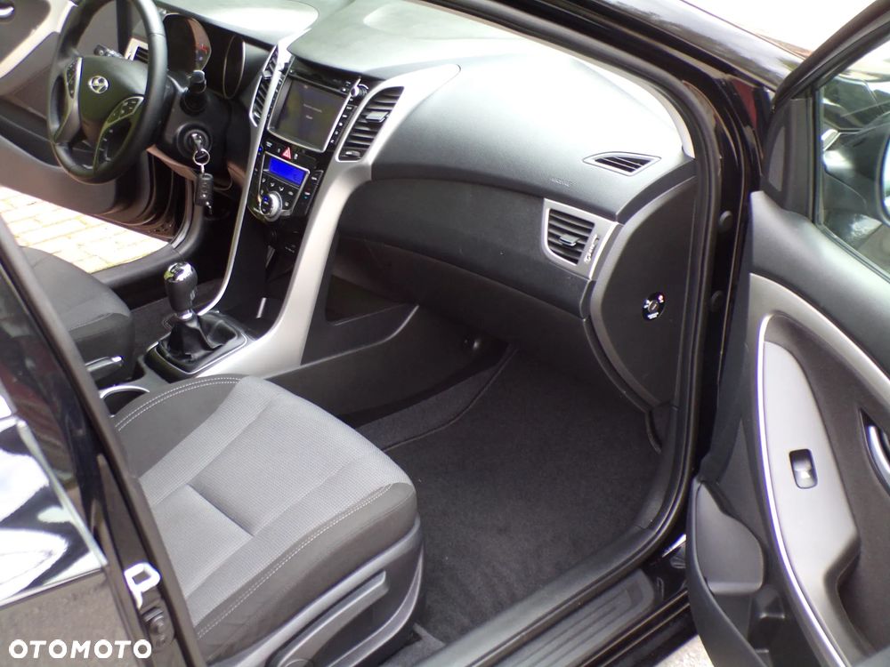 Hyundai i30 1.6 CRDi BlueDrive Comfort - 28