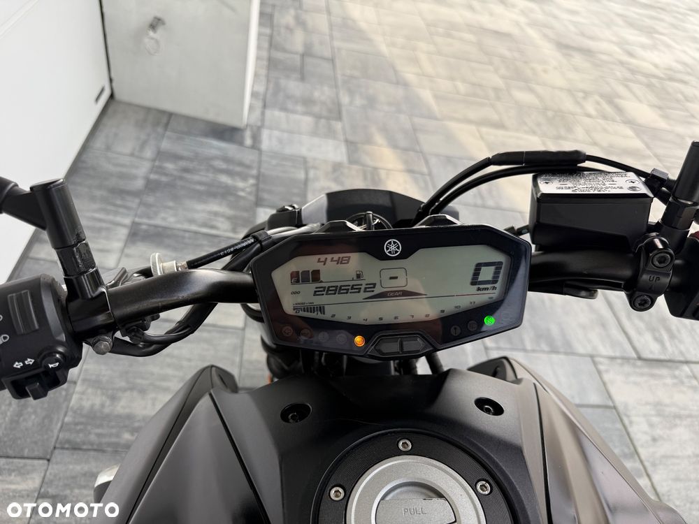 Yamaha MT - 12
