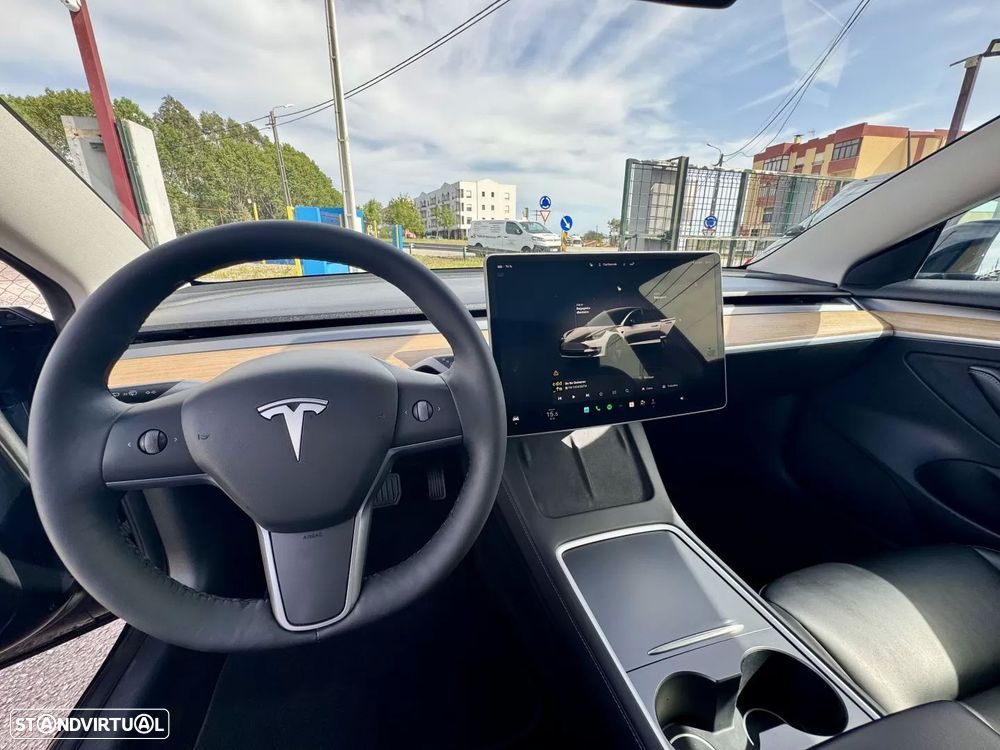 Tesla Model 3 Standard Range Plus RWD - 18