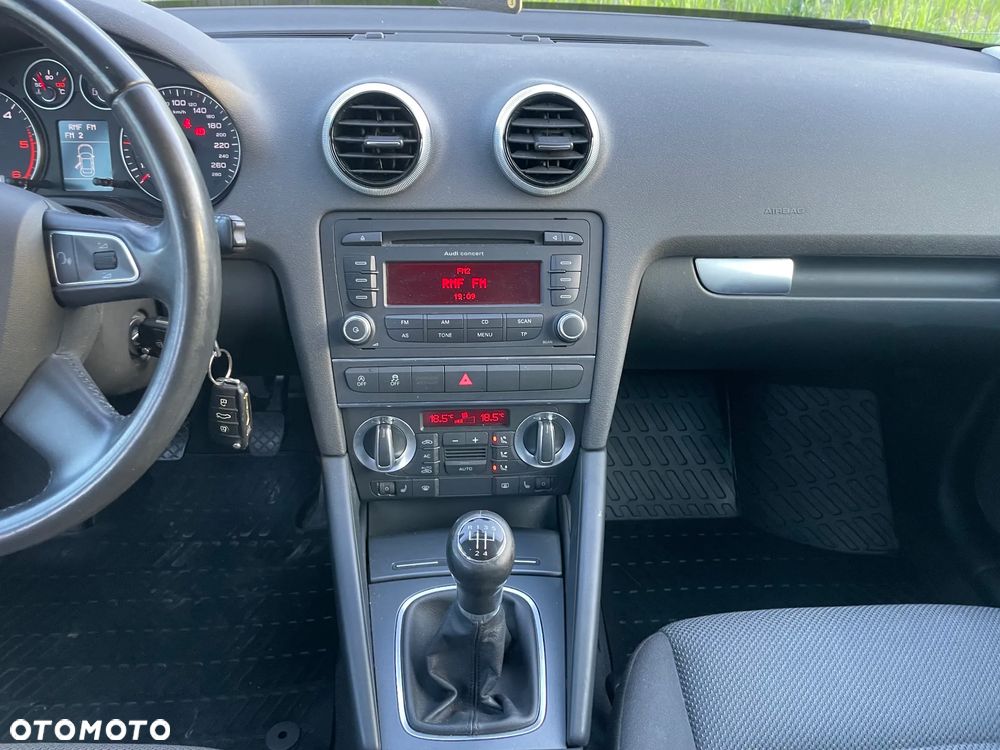 Audi A3 Sportback 1.6 TDI DPF Ambition - 31
