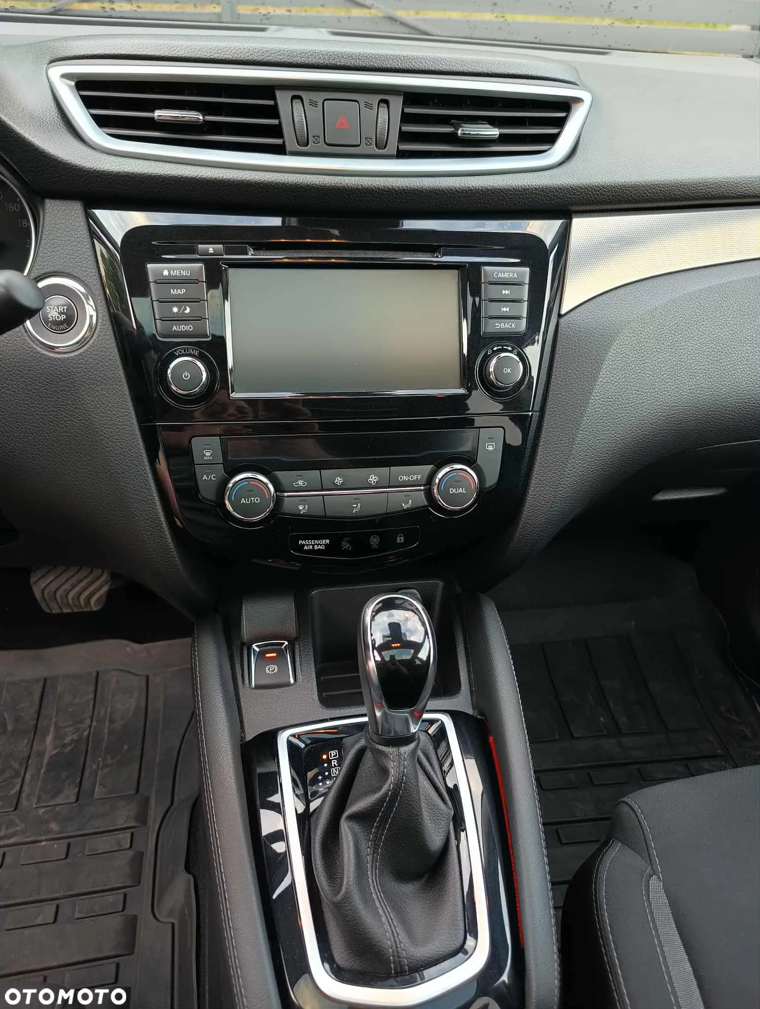 Nissan Qashqai 1.3 DIG-T N-Connecta DCT - 15