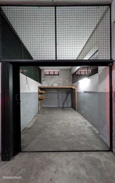 Garagem fechada (box)- Centro de Ermesinde - Grande imagem: 2/5