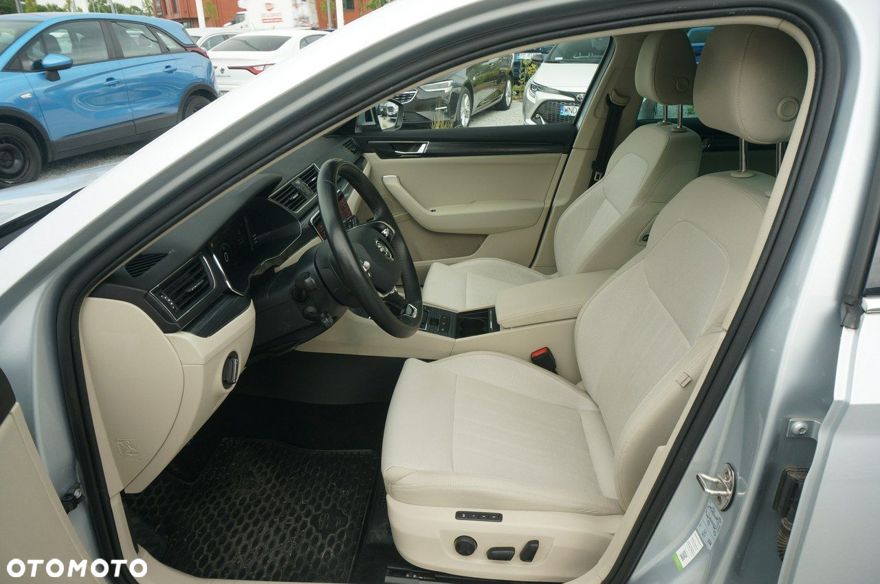 Skoda Superb - 23
