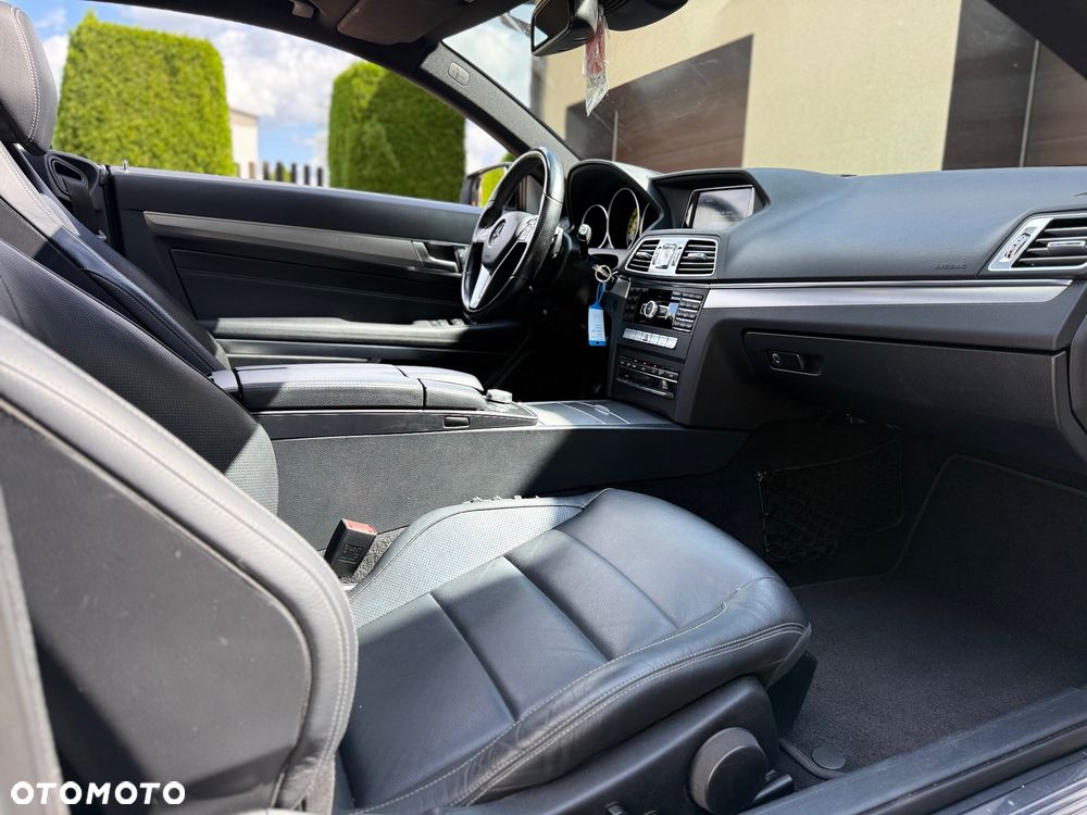 Mercedes-Benz Klasa E 250 7G-TRONIC - 19