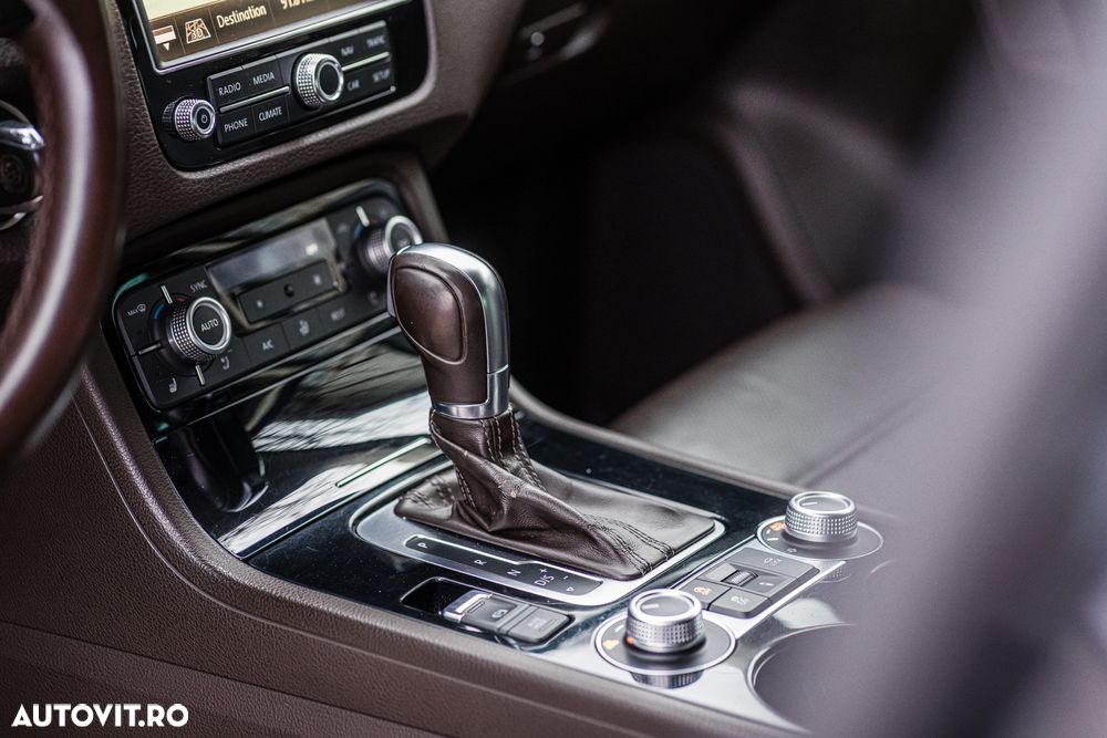 Volkswagen Touareg 3.0 V6 TDI BMT - 34