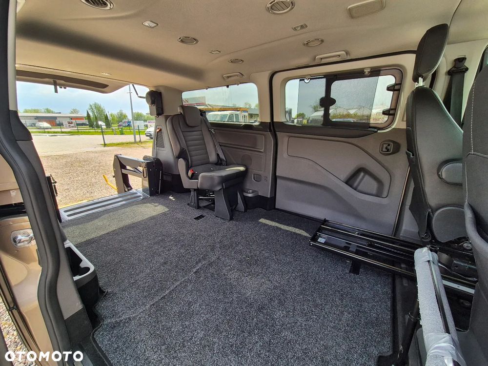 Ford Tourneo Custom 320 L2H1 VA Autm Titanium X - 14