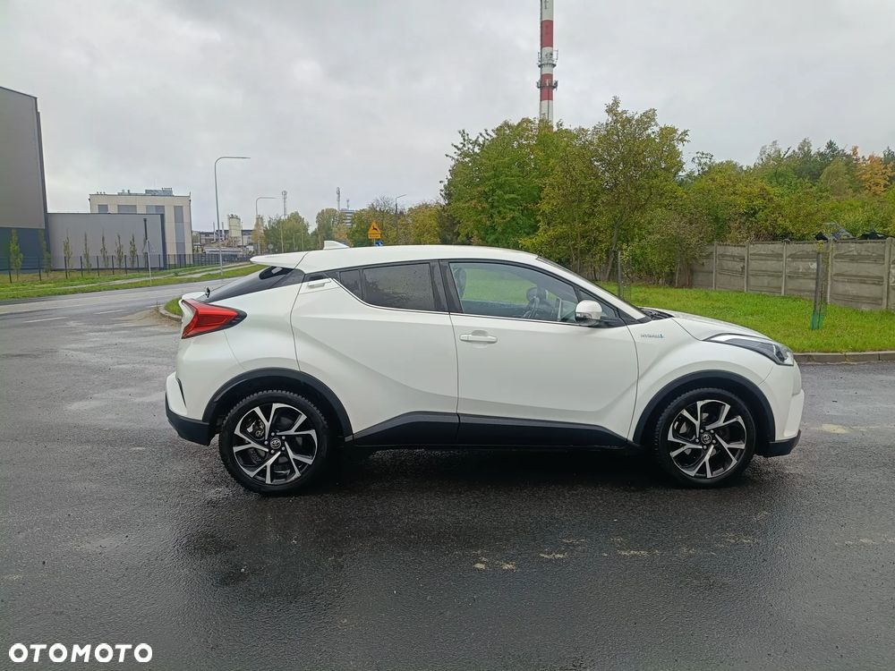 Toyota C-Hr 2018 photo 3