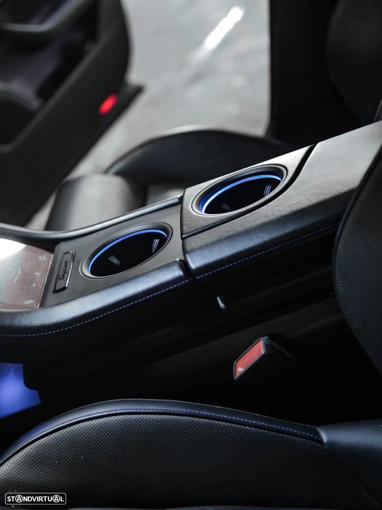 Porsche Taycan 4S - 8