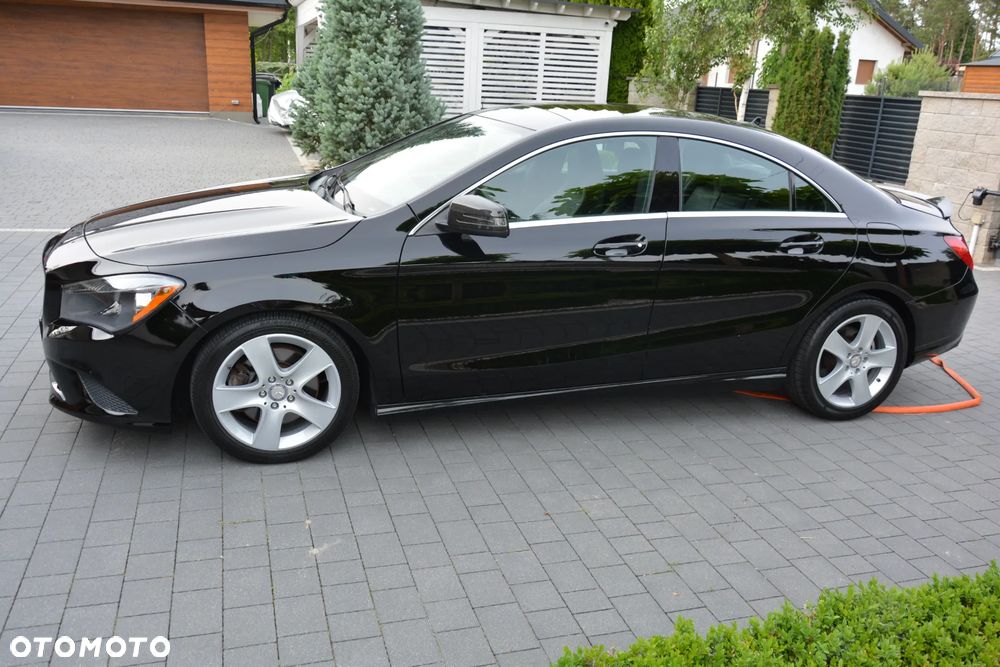 Mercedes-Benz CLA 250 4Matic 7G-DCT StreetStyle - 16