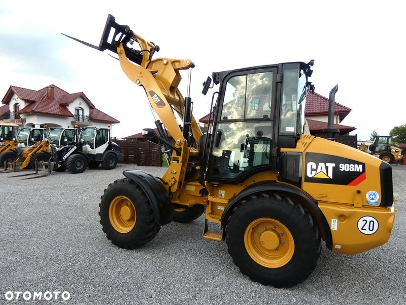 Caterpillar CAT 908M z Niemiec / Tylko 2.855mtg serwisowany / - 30