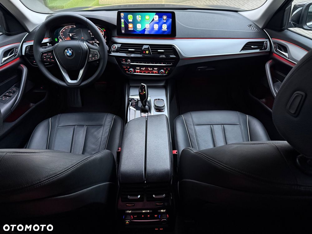 BMW Seria 5 518d mHEV Business Edition sport - 8
