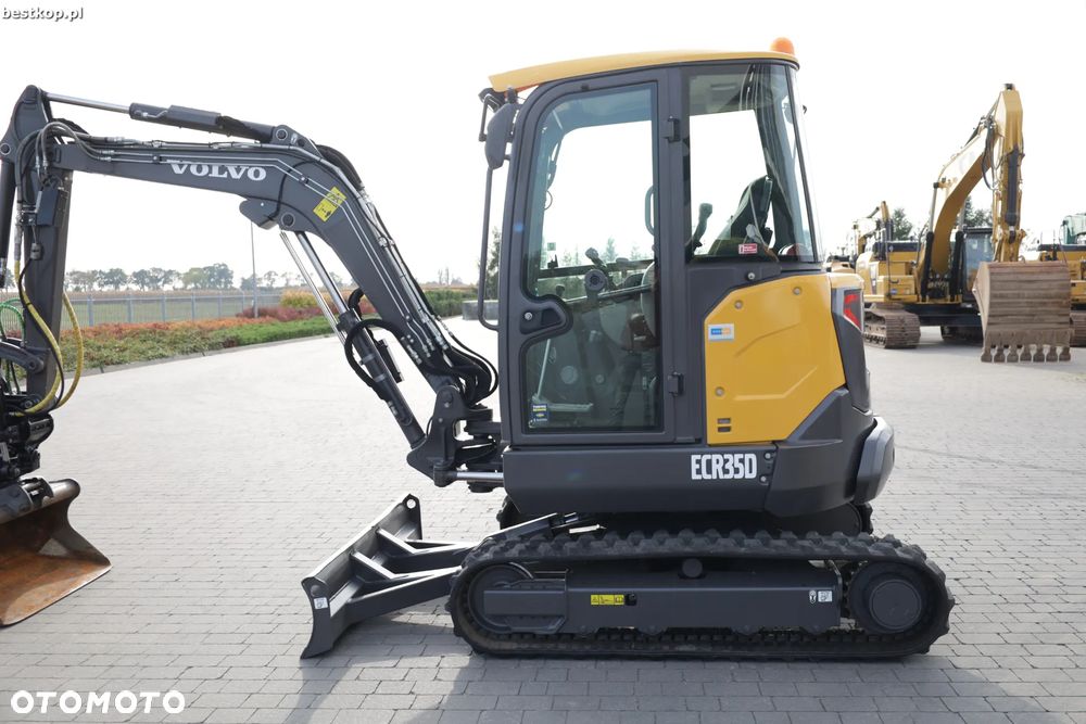 Volvo ECR35D - 12
