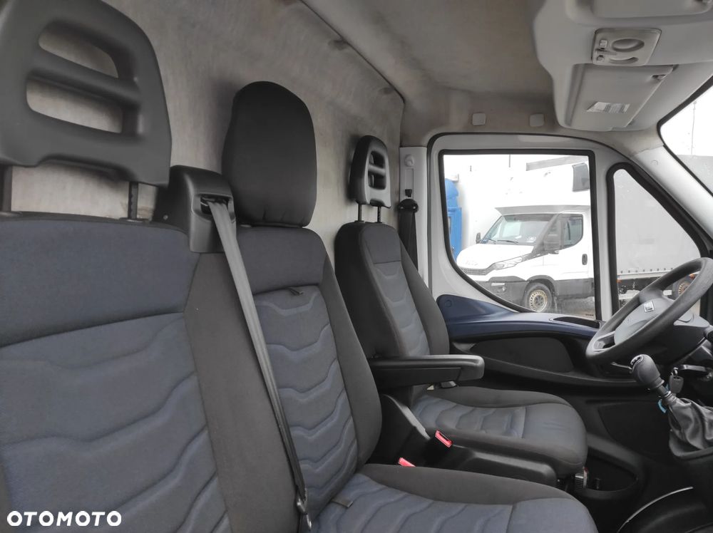 Iveco DAILY 35S15 - 15