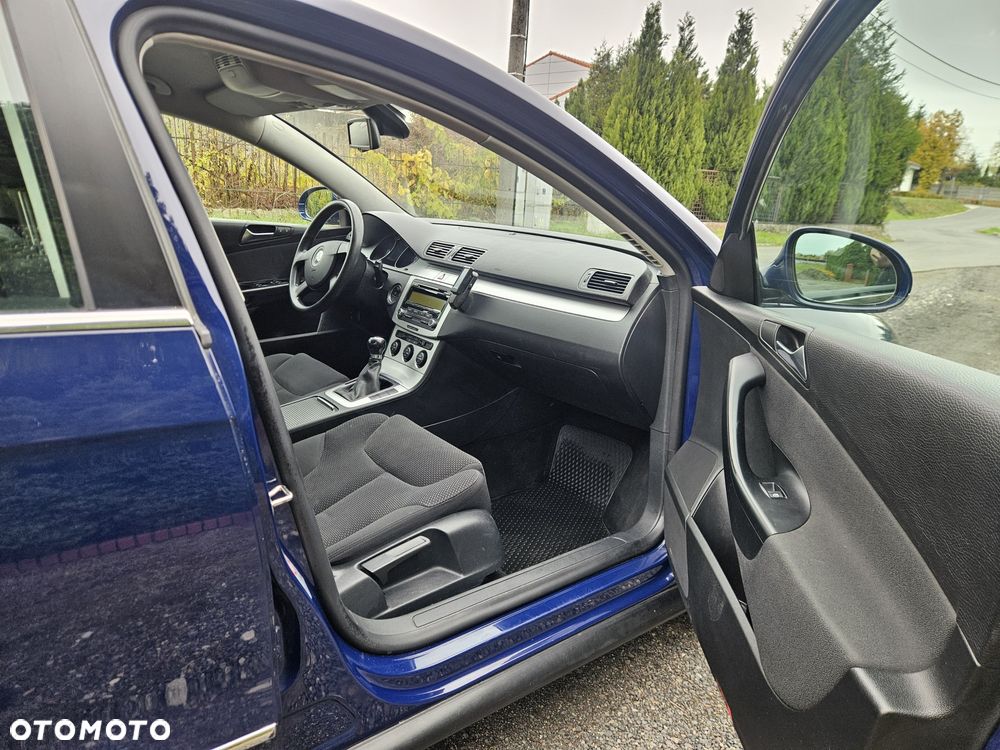 Volkswagen Passat - 6