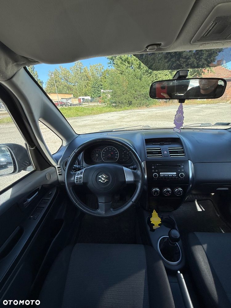 Suzuki SX4 - 17